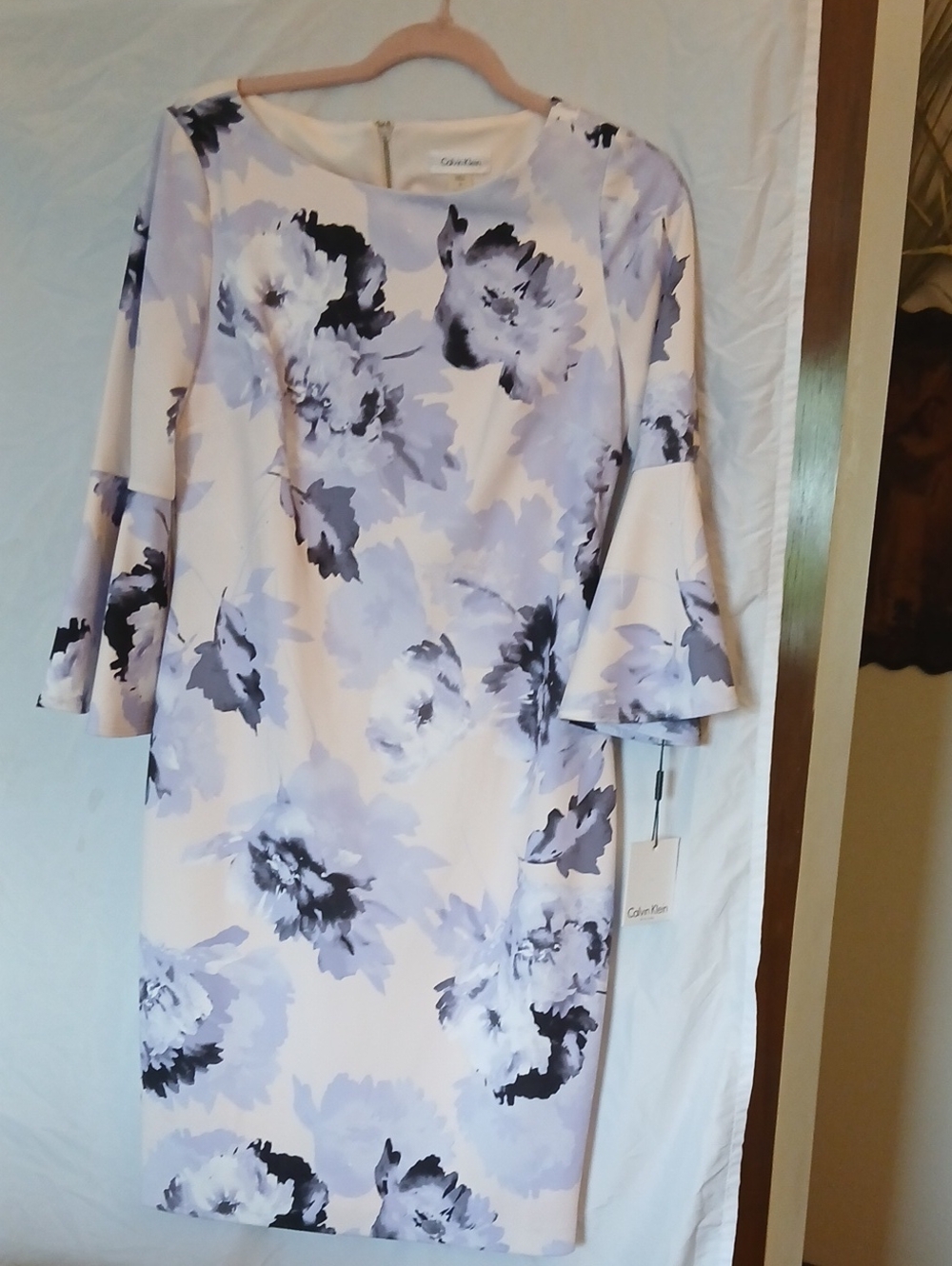 NWT Calvin Klein Lilac and Black Floral Bell-Sleeve Sheath Dress
